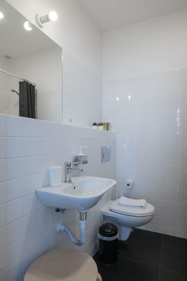 Baixa24 •P2R• Bright Apt In Vibrant Downtown Porto Ngoại thất bức ảnh